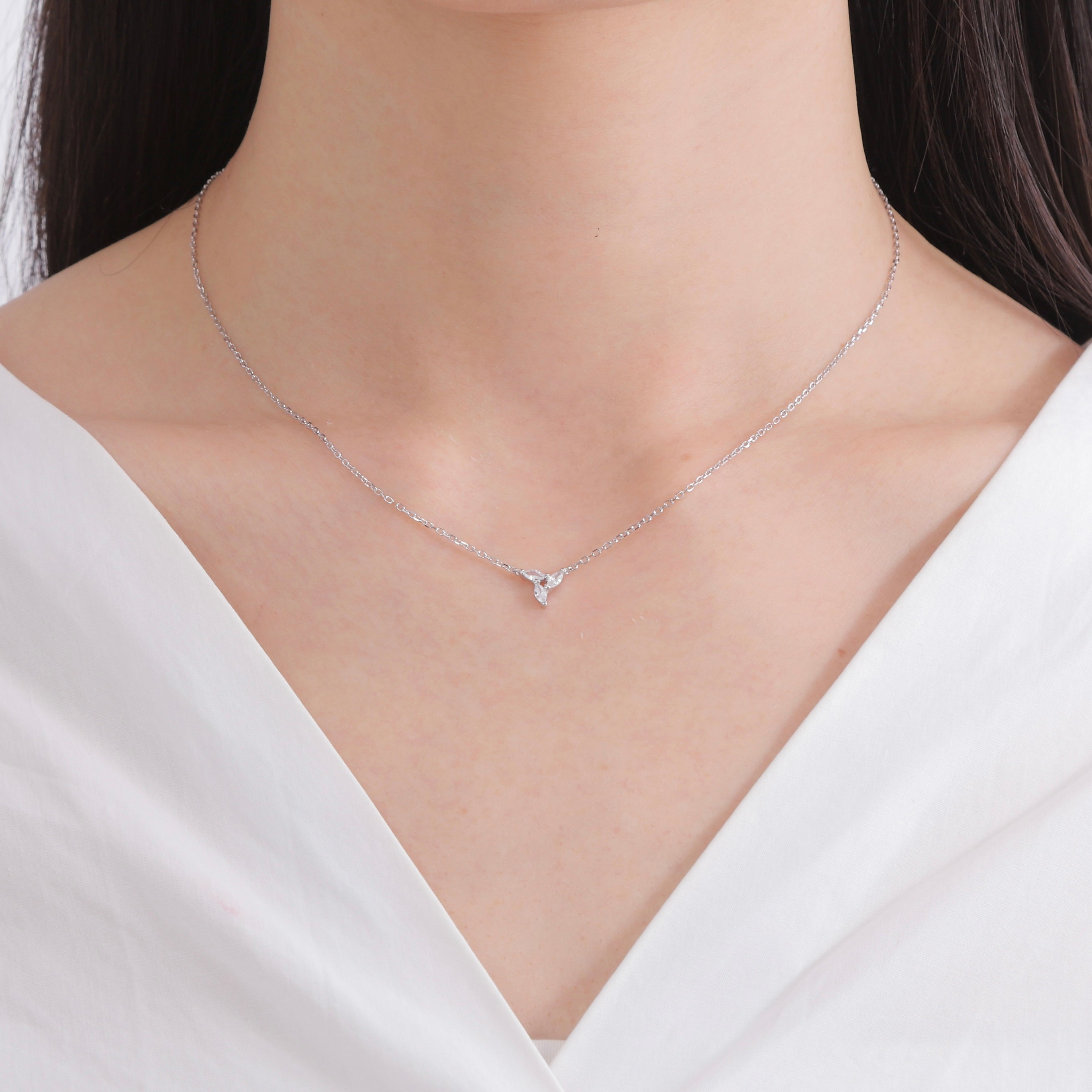 トライフレア ネックレス